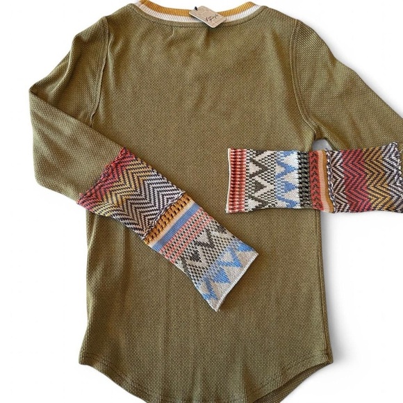 NWT- Free People Alpine Cuff Henley Top |Size M Army Green, & Pattern Details - Picture 6 of 8